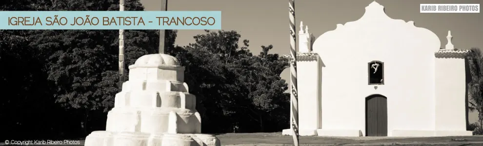 Casa de luxo em Trancoso com arquitetura integrada à paisagem